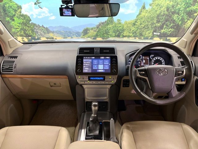 TOYOTA LANDCRUISER PRADO 2023 Image 31