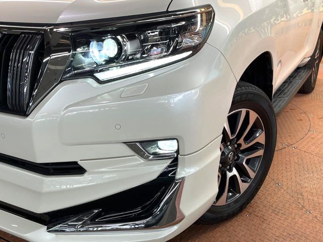 TOYOTA LANDCRUISER PRADO 2023 Image 31