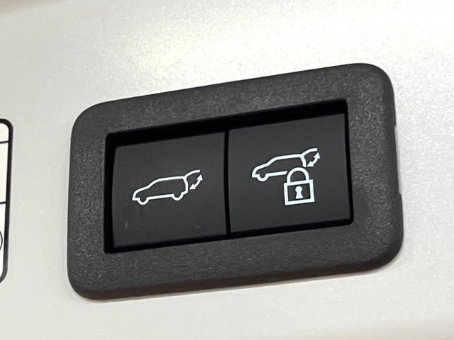 TOYOTA COROLLA CROSS HYBRID 2024 Image 31