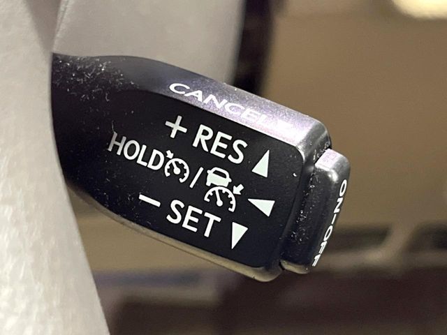 TOYOTA LANDCRUISER PRADO 2023 Image 31