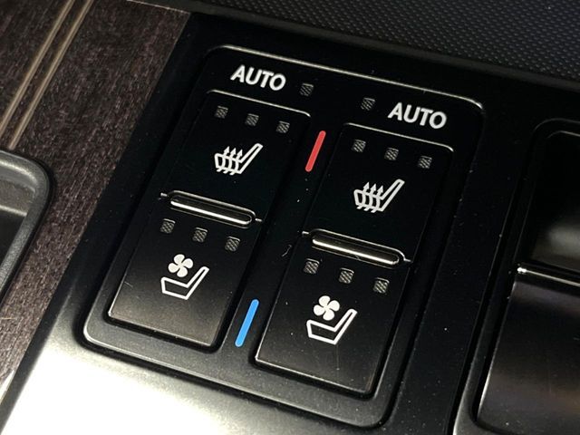 TOYOTA LEXUS RX450H 2WD 2020 Image 31