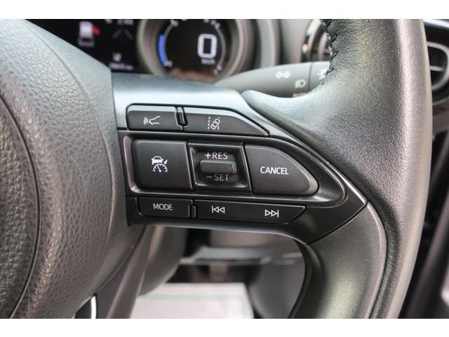 TOYOTA YARIS CROSS HYBRID 2021 Image 31