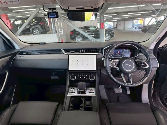 JAGUAR F-PACE 2021 Image 31