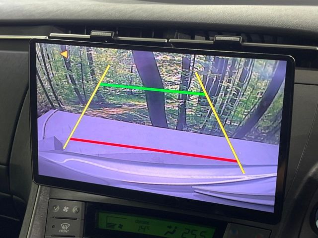 TOYOTA PRIUS 2015 Image 31