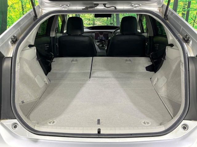 TOYOTA PRIUS 2015 Image 31