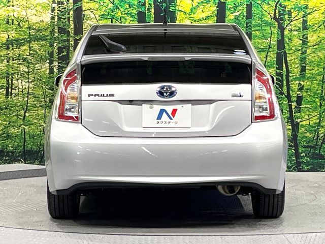 TOYOTA PRIUS 2015 Image 31