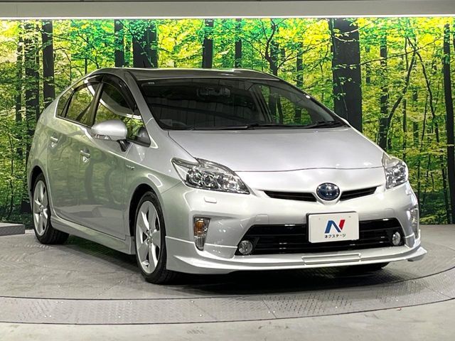 TOYOTA PRIUS 2015 Image 31
