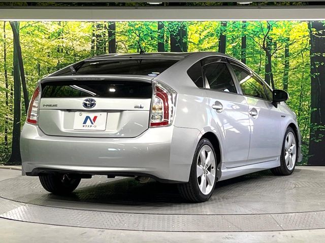 TOYOTA PRIUS 2015 Image 31
