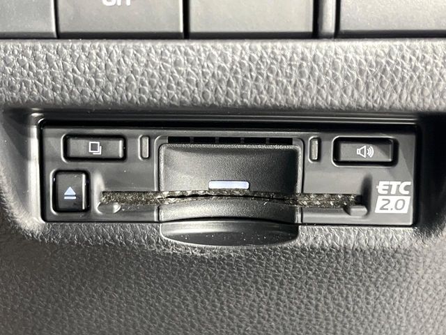 TOYOTA HARRIER HYBRID 2023 Image 31