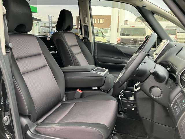 NISSAN SERENA  S-HYBRID 4WD 2018 Image 31