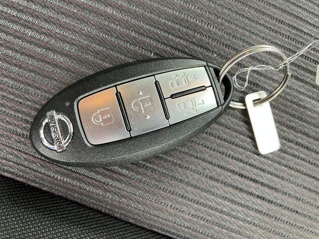 NISSAN SERENA  S-HYBRID 4WD 2018 Image 31