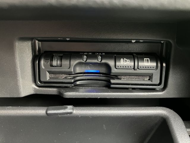 NISSAN SERENA  S-HYBRID 4WD 2018 Image 31