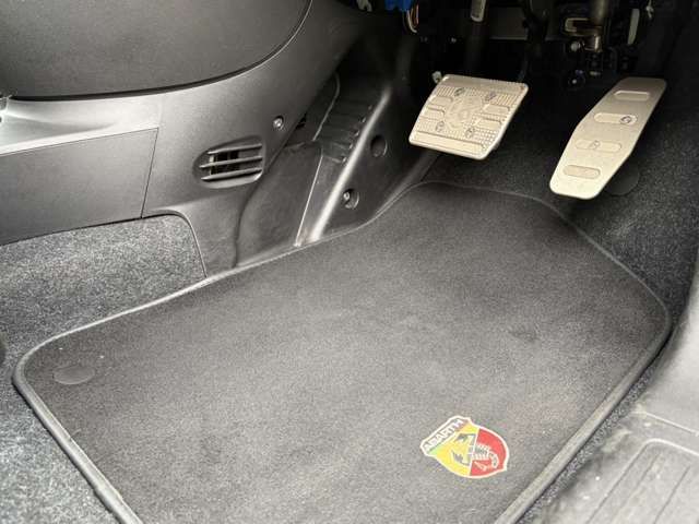 FIAT ABARTH 595 2019 Image 31