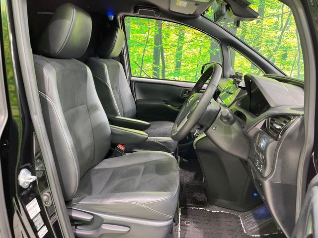 TOYOTA VOXY HYBRID 2021 Image 31