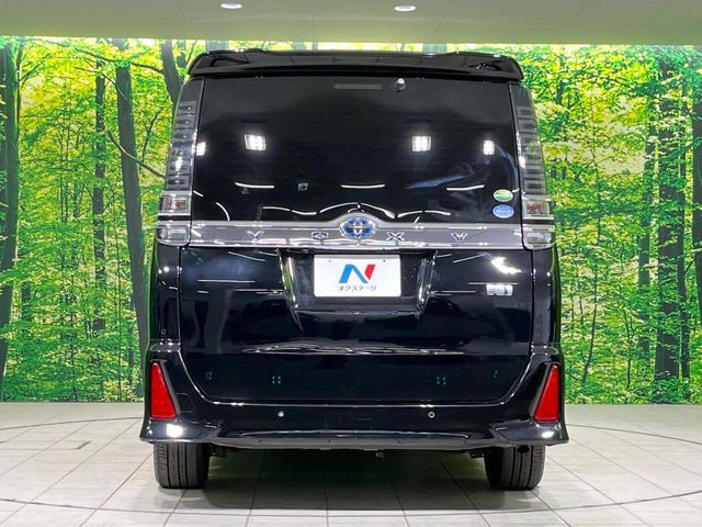 TOYOTA VOXY HYBRID 2021 Image 31