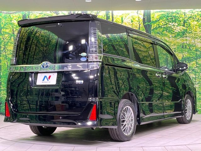 TOYOTA VOXY HYBRID 2021 Image 31