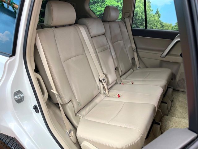 TOYOTA LANDCRUISER PRADO 2023 Image 31