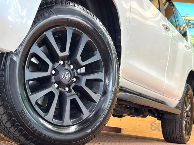TOYOTA LANDCRUISER PRADO 2023 Image 31