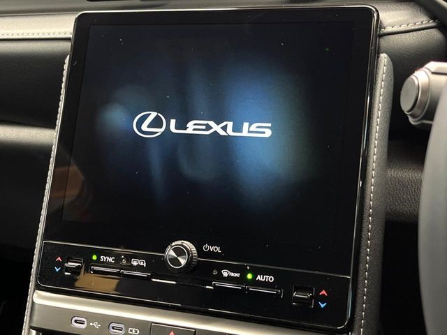 TOYOTA LEXUS LBX 2025 Image 31