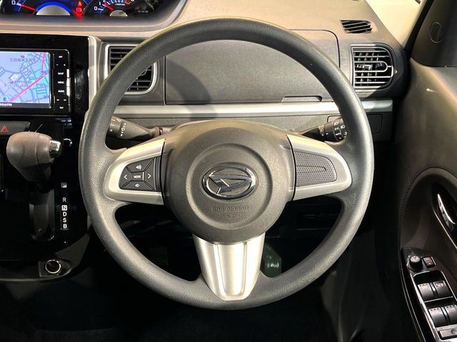 DAIHATSU TANTO CUSTOM 2015 Image 31