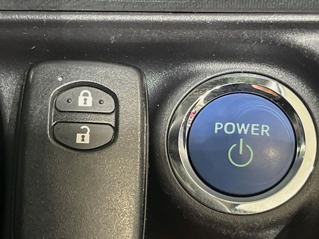 TOYOTA AQUA 2018 Image 31