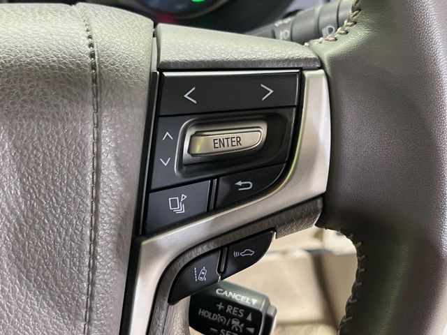 TOYOTA LANDCRUISER PRADO 2023 Image 31