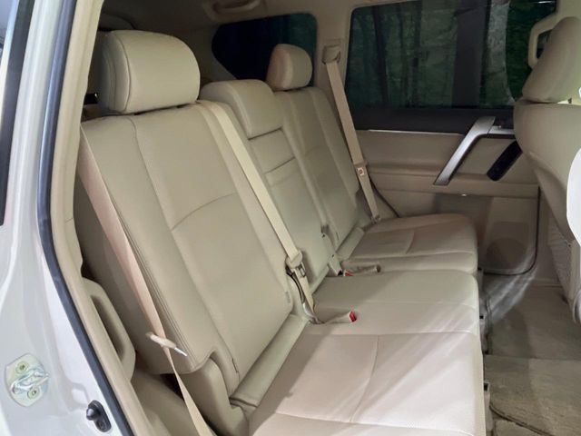 TOYOTA LANDCRUISER PRADO 2023 Image 31