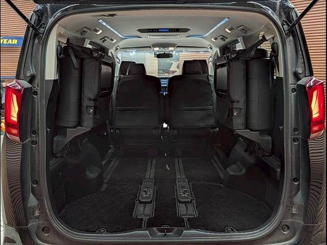TOYOTA ALPHARD 2019 Image 31