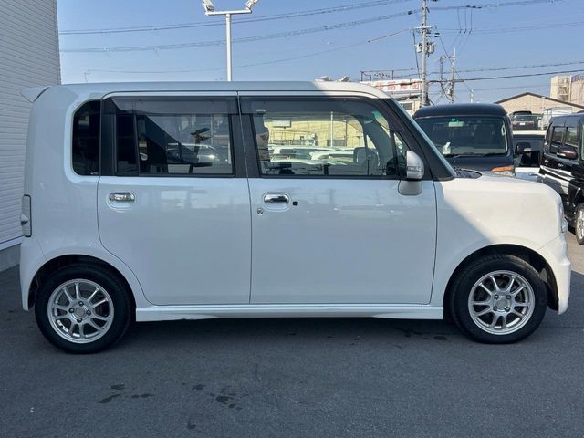 TOYOTA PIXIS SPACE CUSTOM 2015 Image 31