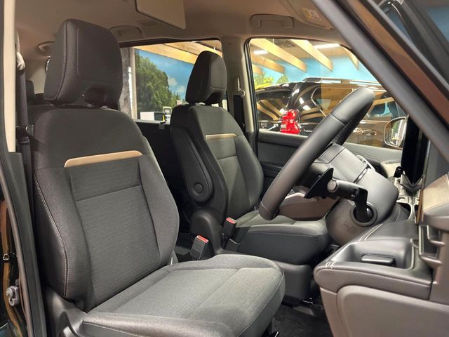 NISSAN SERENA  WG 2025 Image 31