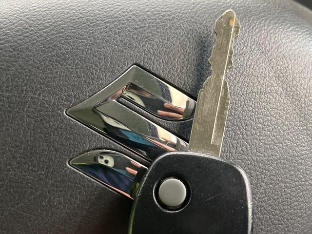 SUZUKI JIMNY 4WD 2017 Image 31