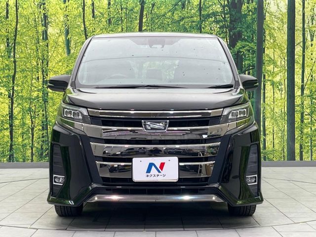 TOYOTA NOAH 2018 Image 31