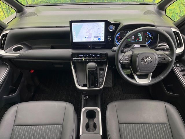 TOYOTA NOAH HYBRID 2022 Image 31