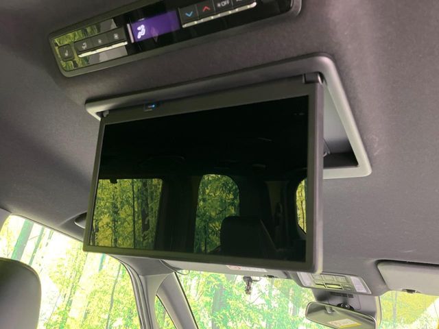 TOYOTA NOAH HYBRID 2022 Image 31