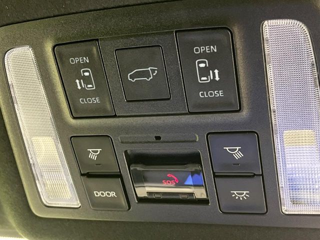 TOYOTA NOAH HYBRID 2022 Image 31