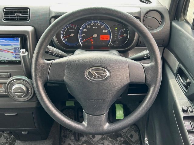 DAIHATSU MOVE CONTE 2013 Image 31