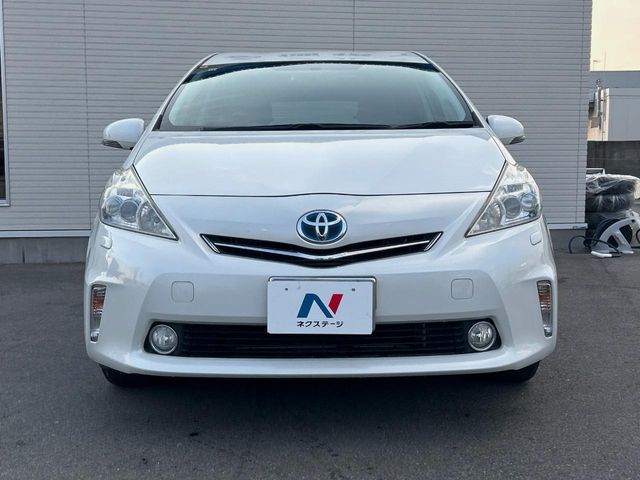 TOYOTA PRIUS ALPHA 2011 Image 31