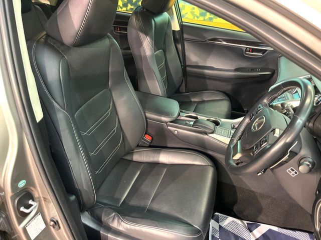 TOYOTA LEXUS NX300H 2014 Image 31