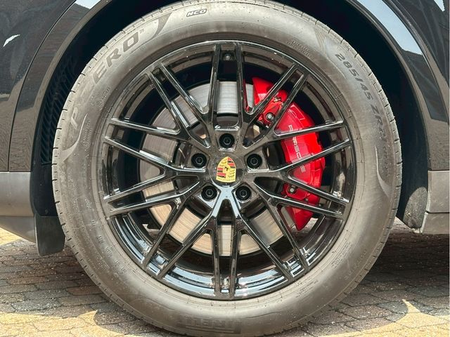 PORSCHE CAYENNE COUP 2023 Image 31