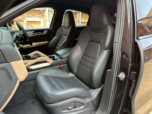 PORSCHE CAYENNE COUP 2023 Image 31