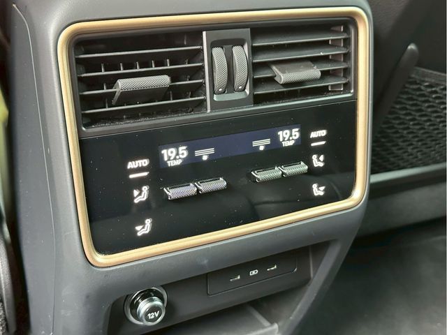 PORSCHE CAYENNE COUP 2023 Image 31