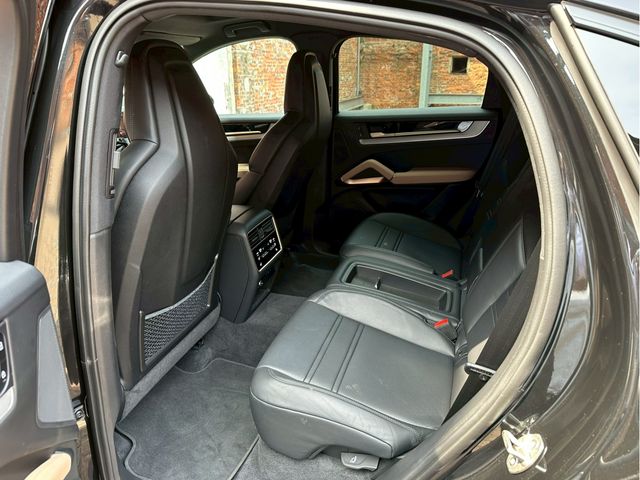 PORSCHE CAYENNE COUP 2023 Image 31