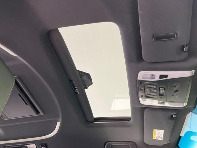 TOYOTA ALPHARD HYBRID 4WD 2023 Image 31