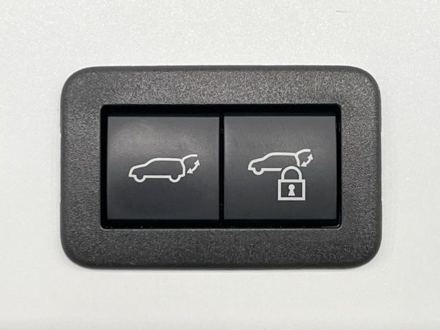 TOYOTA COROLLA CROSS HYBRID 2023 Image 31