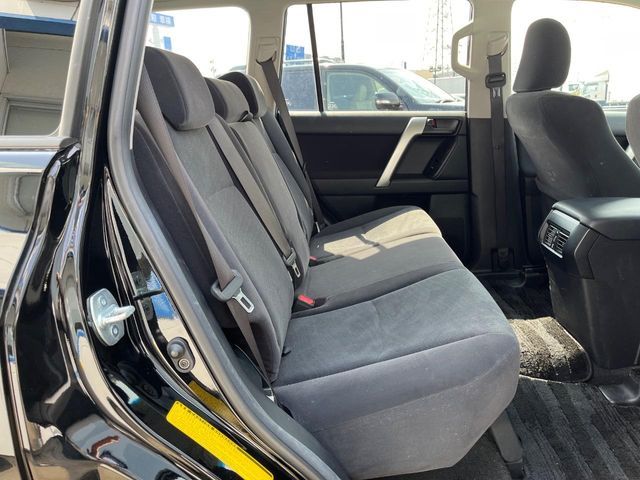 TOYOTA LANDCRUISER PRADO 2020 Image 31