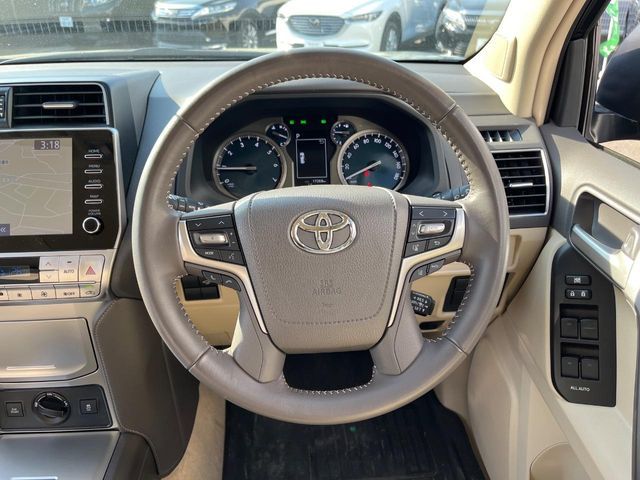 TOYOTA LANDCRUISER PRADO 2023 Image 31