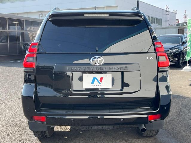 TOYOTA LANDCRUISER PRADO 2023 Image 31