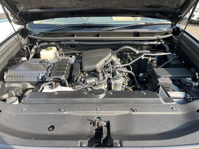 TOYOTA LANDCRUISER PRADO 2023 Image 31