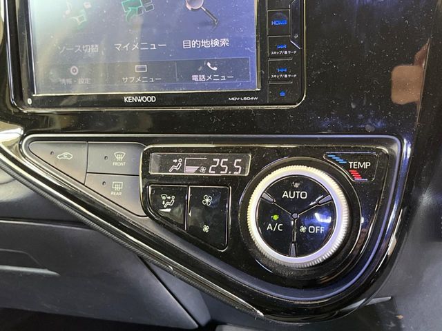 TOYOTA AQUA 2018 Image 31