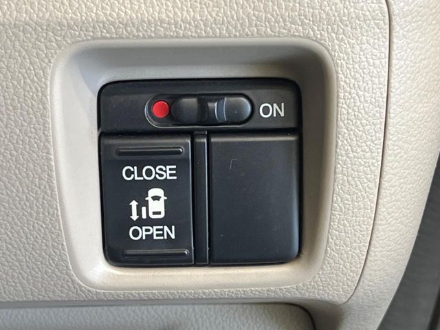 HONDA N BOX 2012 Image 31